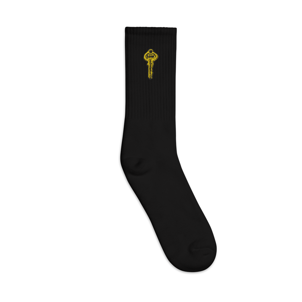 Low key (Embroidered socks)